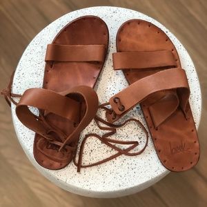 BEEK Cardinal Sandal / Size 8 NWOT